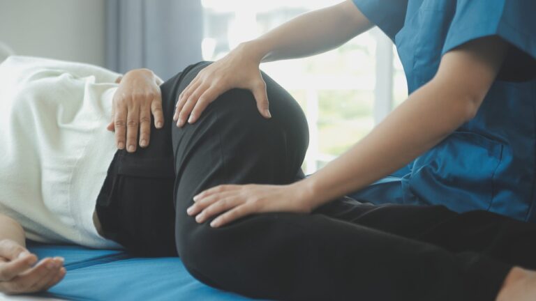 Chondromalacia Patella Treatment Without Surgery: 7 Non-Surgical Options in Riverdale, GA