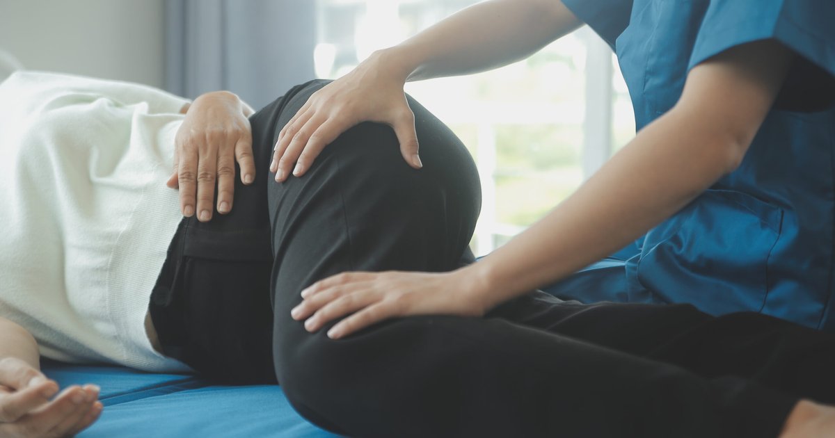 Meniscus tear treatment without surgery: physical therapy at Regenerative Joint Clinics in Riverdale, GA